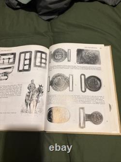CIVIL War Artifacts A Guide For The Historian Howard R. Crouch V. G. C. +