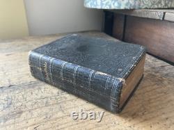 Bible Sainte Antique de 1867, Époque Post-Civil War, Belle Reliure en Cuir