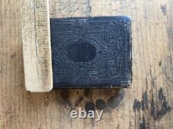 Bible Sainte Antique de 1867, Époque Post-Civil War, Belle Reliure en Cuir