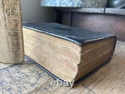 Bible Sainte Antique de 1867, Époque Post-Civil War, Belle Reliure en Cuir
