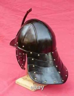 Casque médiéval en forme de queue de homard de l'époque de la guerre civile anglaise, idéal pour les cadeaux