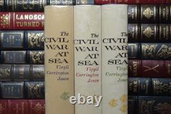 La guerre civile en mer par Virgil Carrington Jones Première édition couvertures Brodart