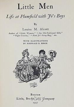 Livre de 1921 Les Quatre Filles du docteur March sur les droits des hommes pendant la guerre civile et l'évolution du travail de Louisa May Alcott
