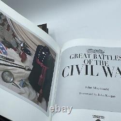 Livre relié en cuir de la maison d'édition Eaton sur les grandes batailles de la Seconde Guerre mondiale, de la Guerre civile et du Vietnam